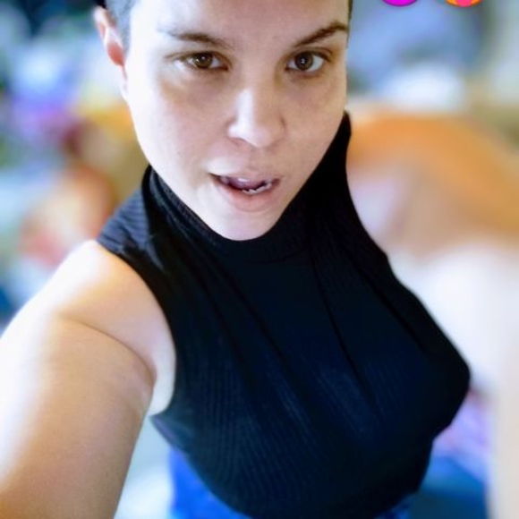 Meet your Posher, Brittany - Picture 1 of 1